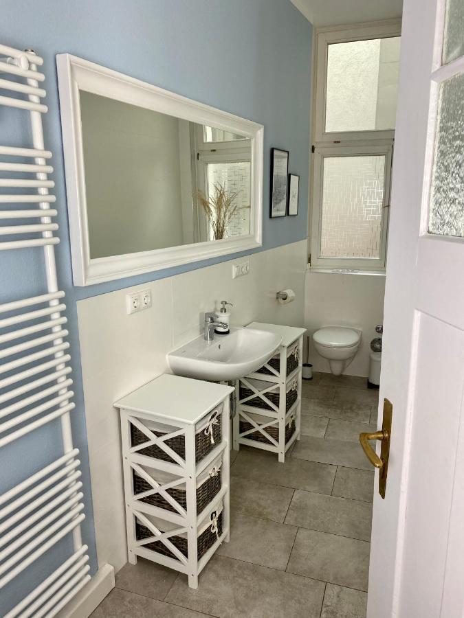 Appartement Discovair Eisenach -Karlstrasse- Fussgaengerzone Mit Netflix Extérieur photo