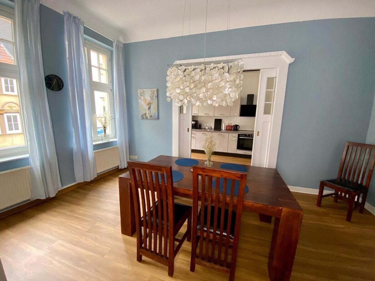 Appartement Discovair Eisenach -Karlstrasse- Fussgaengerzone Mit Netflix Extérieur photo